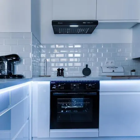 Apartamento Studio Cosy Et Moderne - *