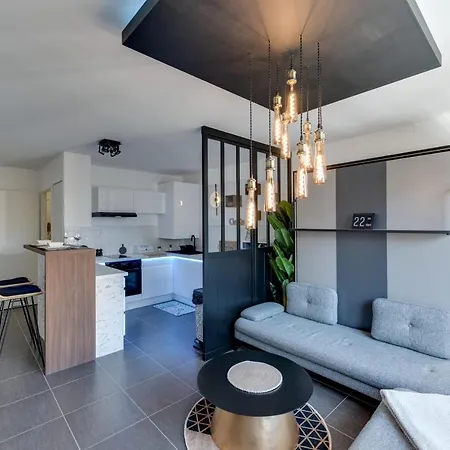 Apartamento Studio Cosy Et Moderne - *
